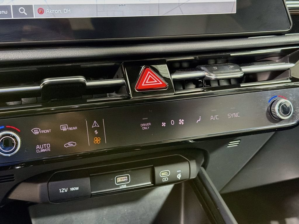 2024 Kia Niro SX