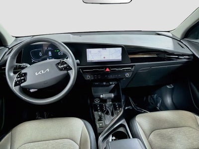 2024 Kia Niro SX