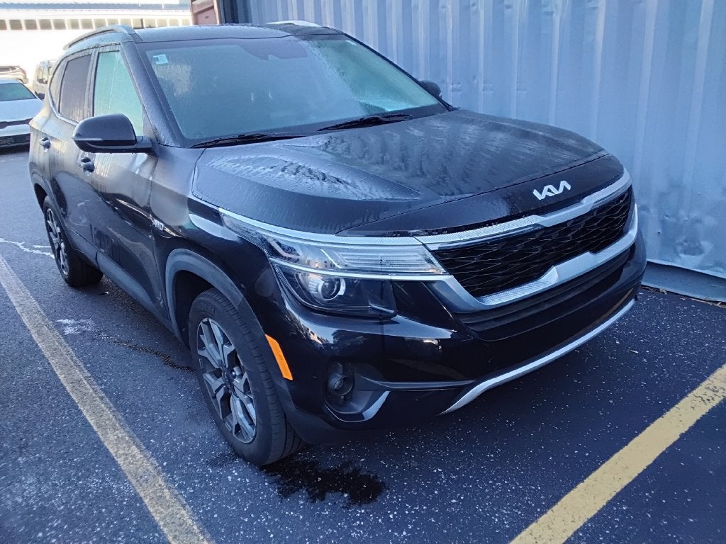 2023 Kia Seltos EX