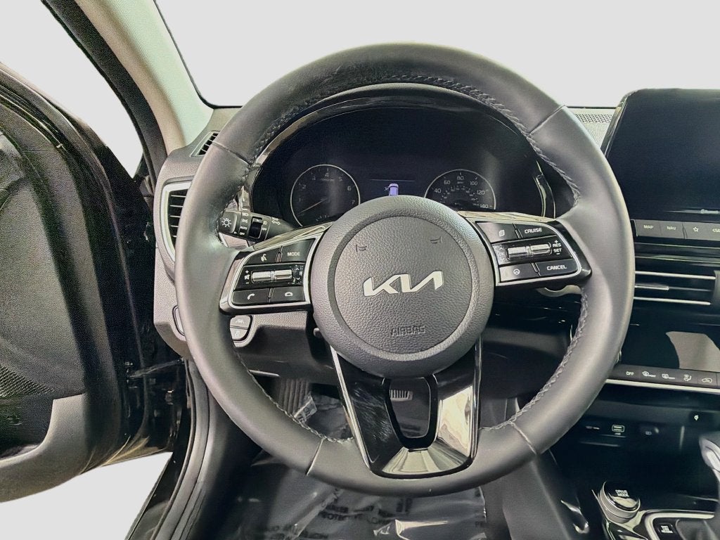 2023 Kia Seltos EX