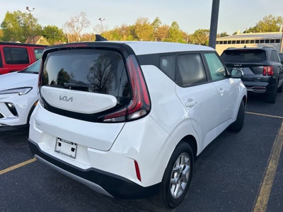 2024 Kia Soul LX