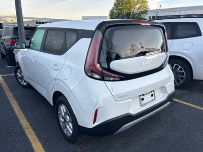 2024 Kia Soul LX