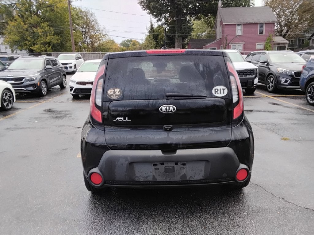 2016 Kia Soul Base