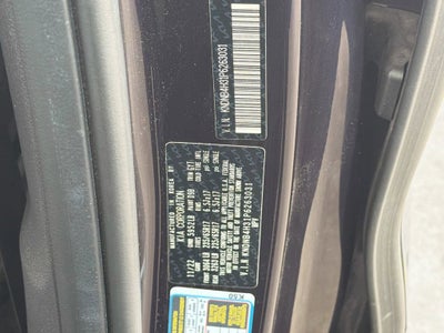2023 Kia Carnival LX