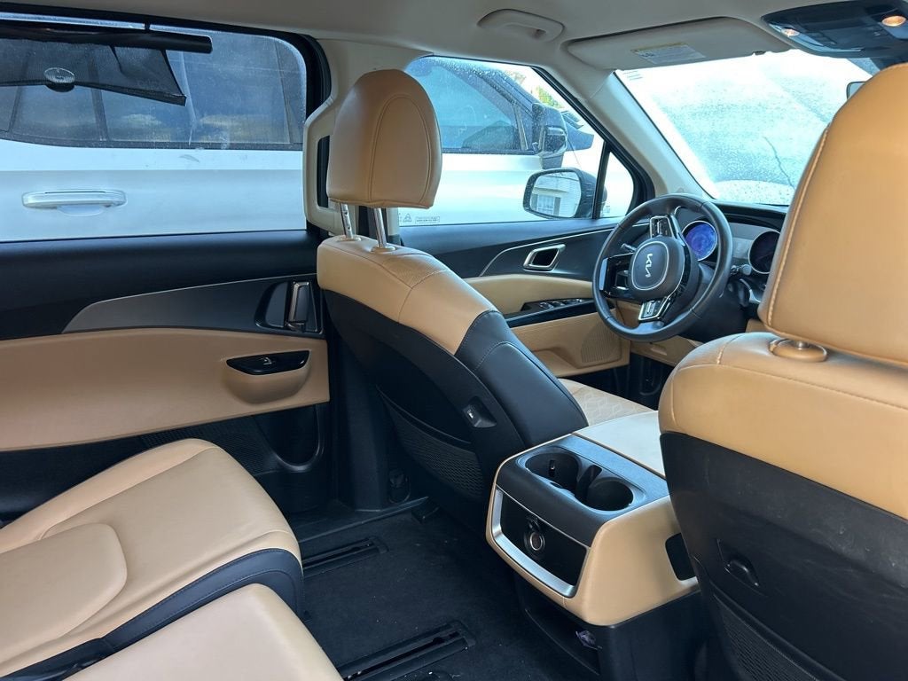 2024 Kia Carnival LX