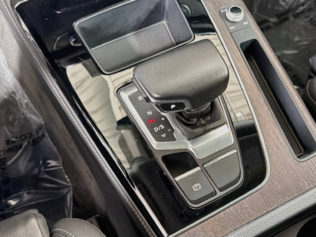 2024 Audi Q5 S line Premium Plus