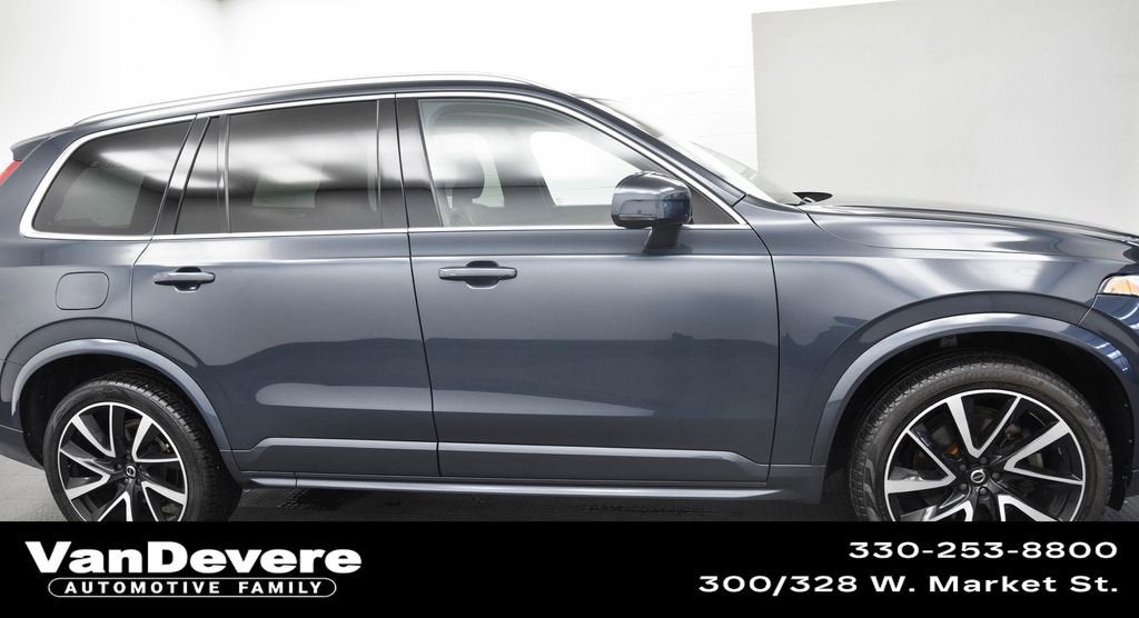 2022 Volvo XC90 Momentum