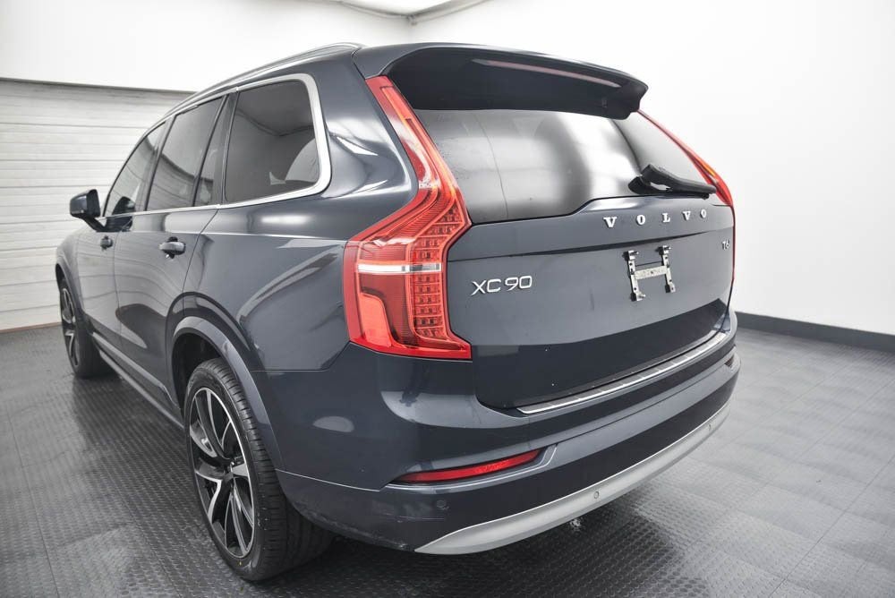 2022 Volvo XC90 Momentum