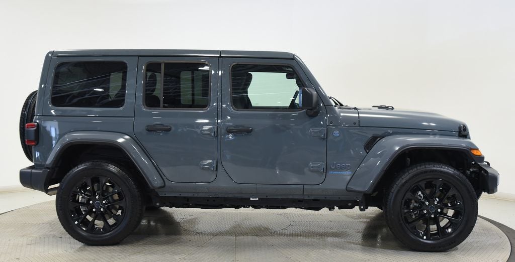 2025 Jeep Wrangler Sahara 4xe