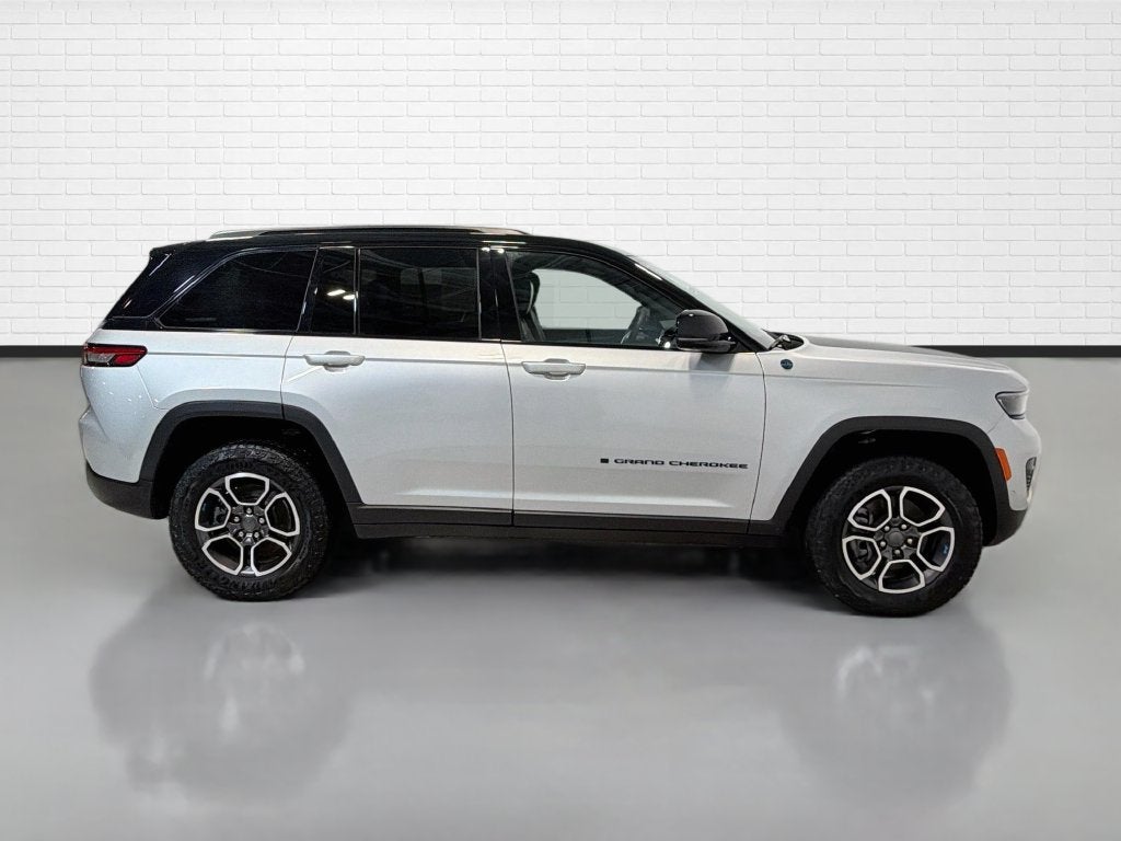 2023 Jeep Grand Cherokee Trailhawk 4xe