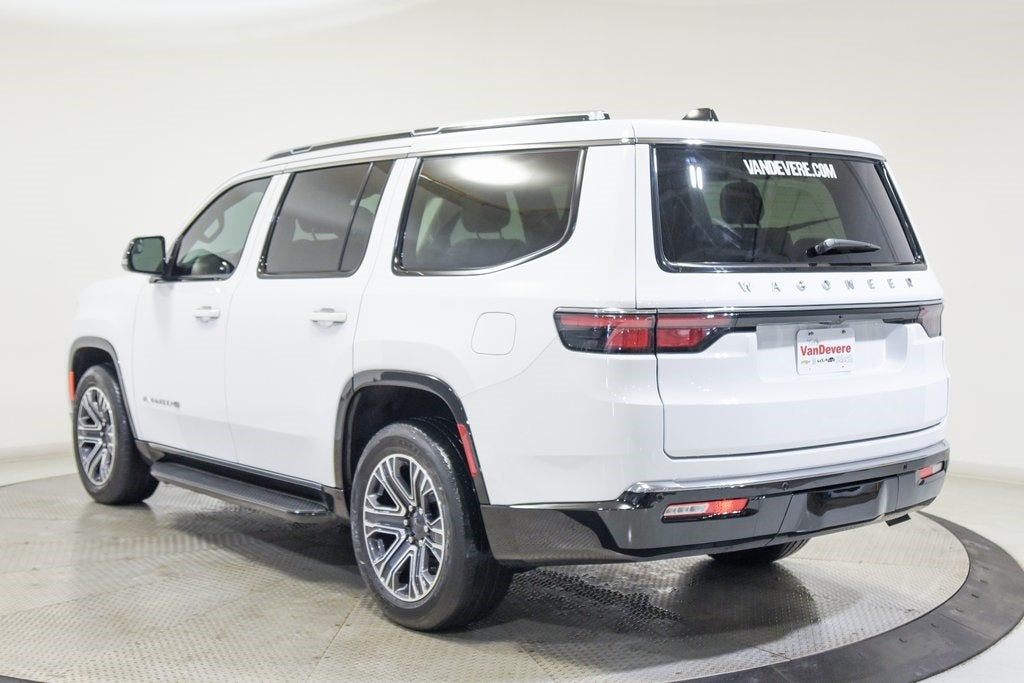 2024 Jeep Wagoneer Base