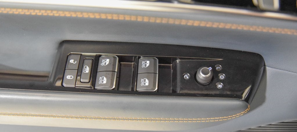 2022 Jeep Grand Wagoneer Series II