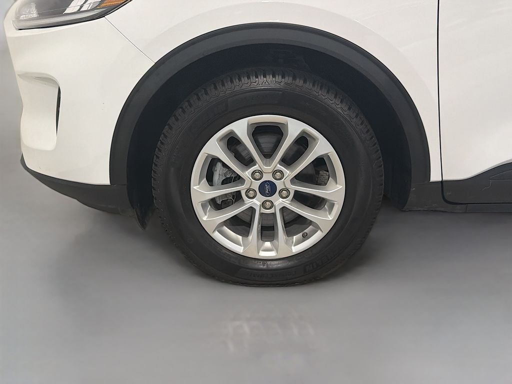 2022 Ford Escape Hybrid SE