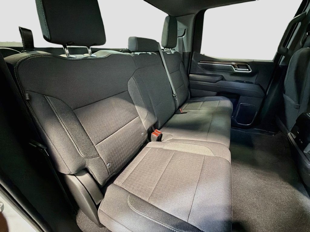2025 Chevrolet Silverado 1500 LT LT1