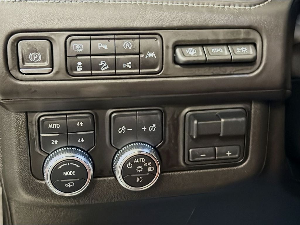 2023 GMC Yukon Denali Ultimate