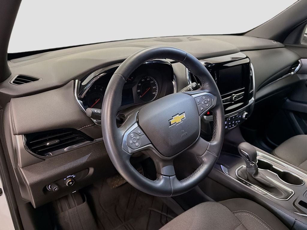 2023 Chevrolet Traverse LT Cloth w/2FL