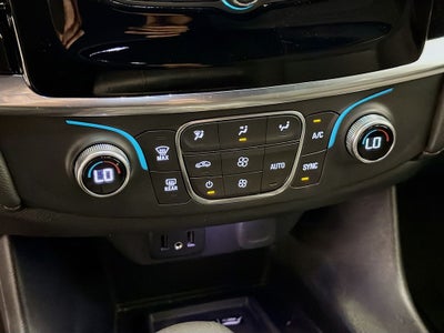2023 Chevrolet Traverse LT Cloth w/2FL