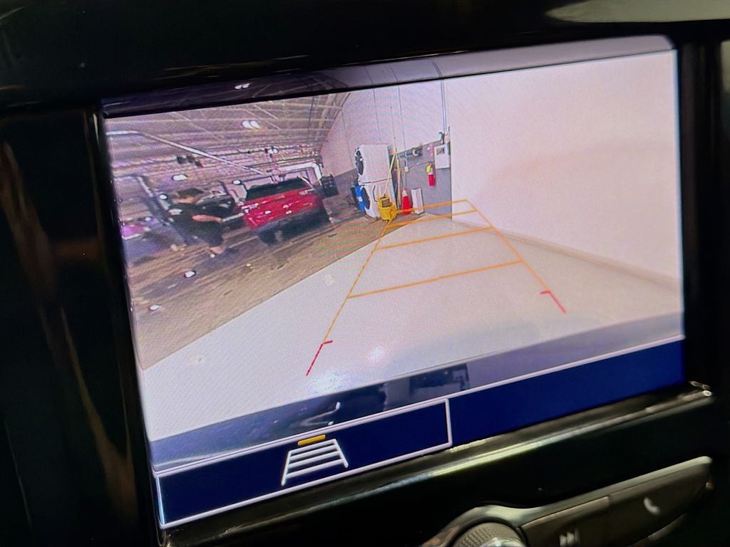 2023 Chevrolet Traverse LT Cloth w/2FL