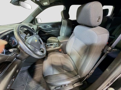 2023 Chevrolet Traverse LT Cloth w/2FL