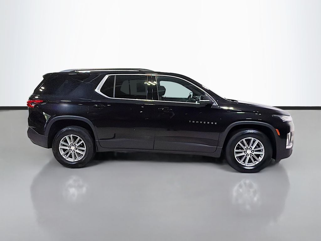 2023 Chevrolet Traverse LT Cloth w/2FL