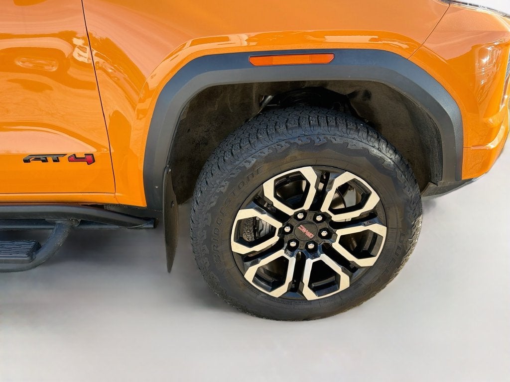 2025 GMC Canyon AT4