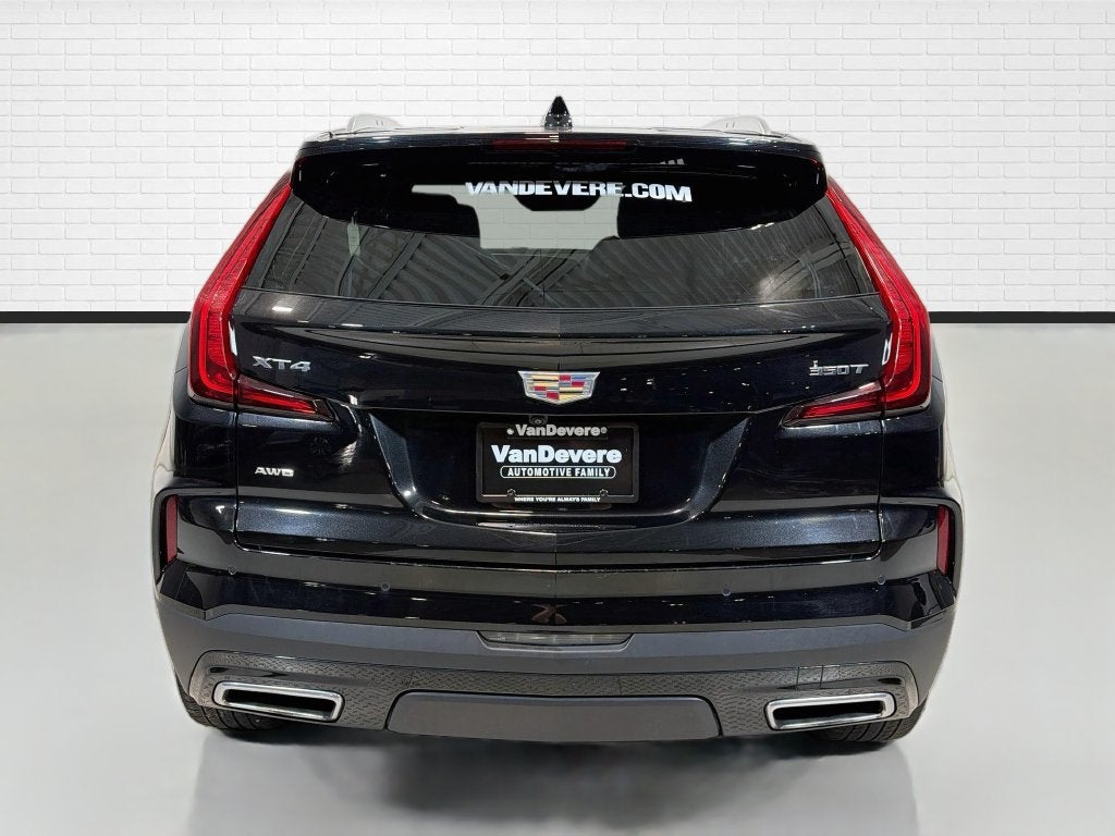2024 Cadillac XT4 Premium Luxury