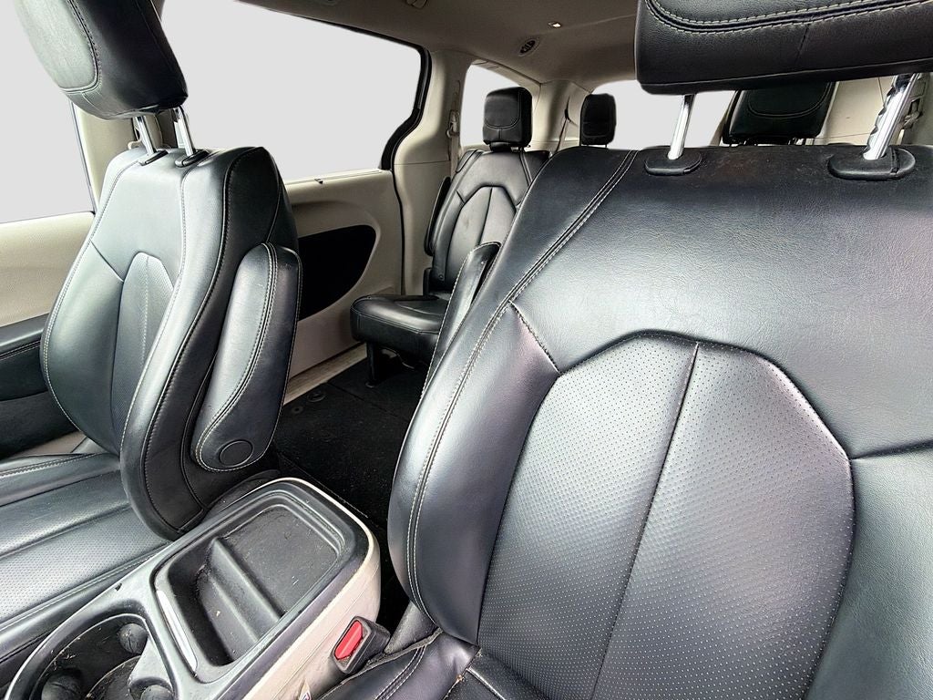 2021 Chrysler Voyager LXI