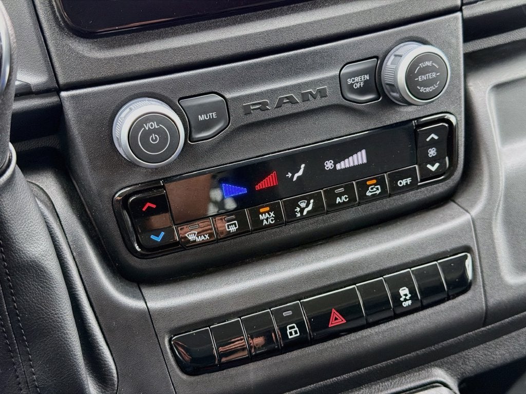 2025 RAM ProMaster 2500 Base
