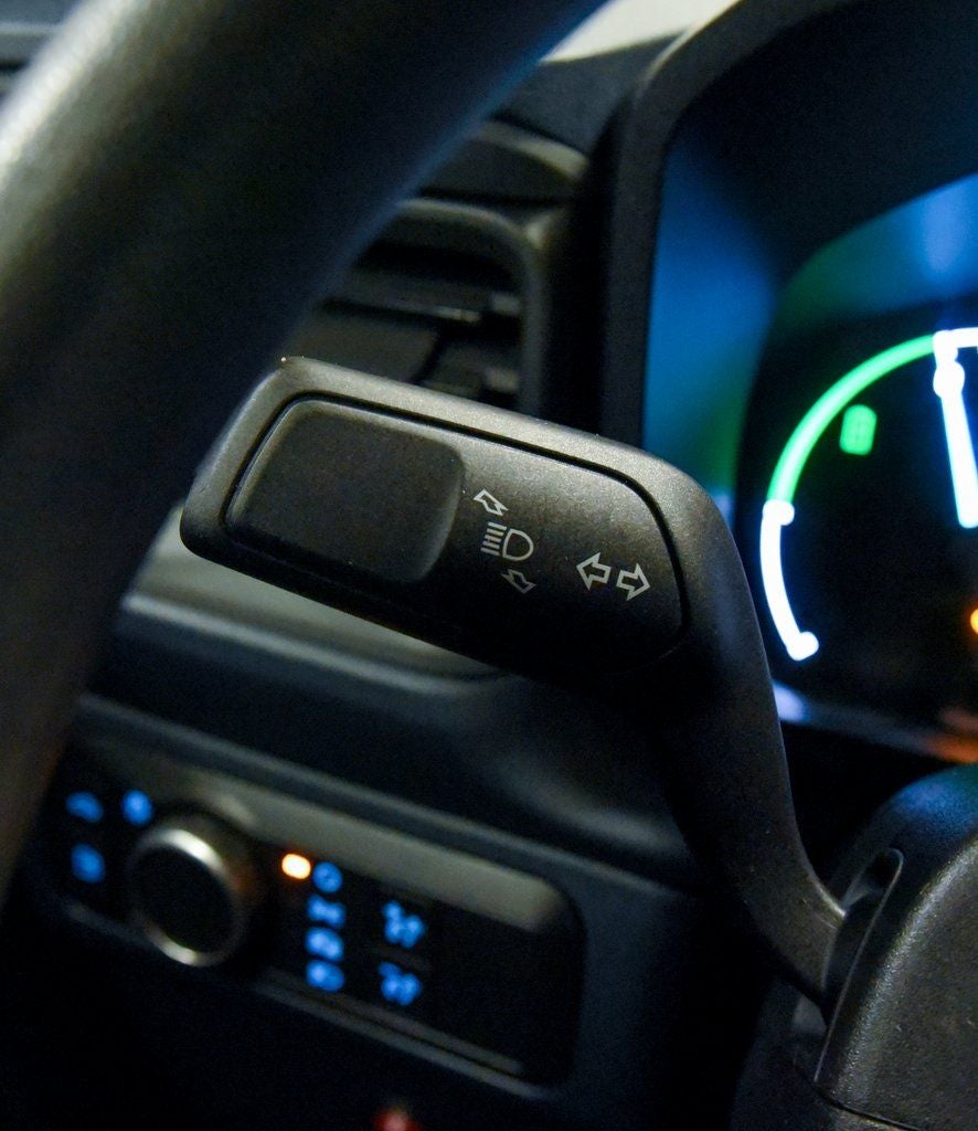 2022 Ford Maverick XL