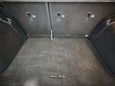 2023 Nissan Kicks SR