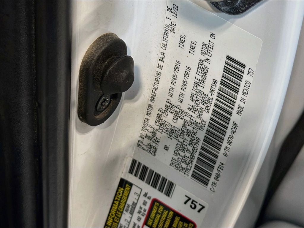 2023 Toyota Tacoma SR V6
