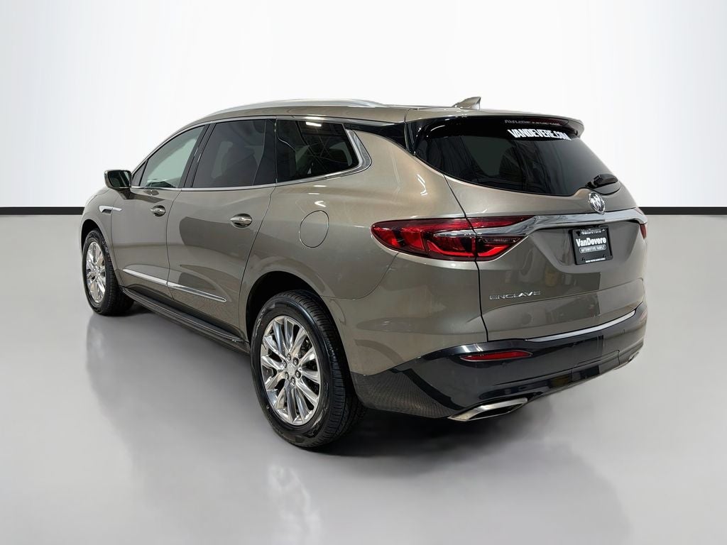 2020 Buick Enclave Essence
