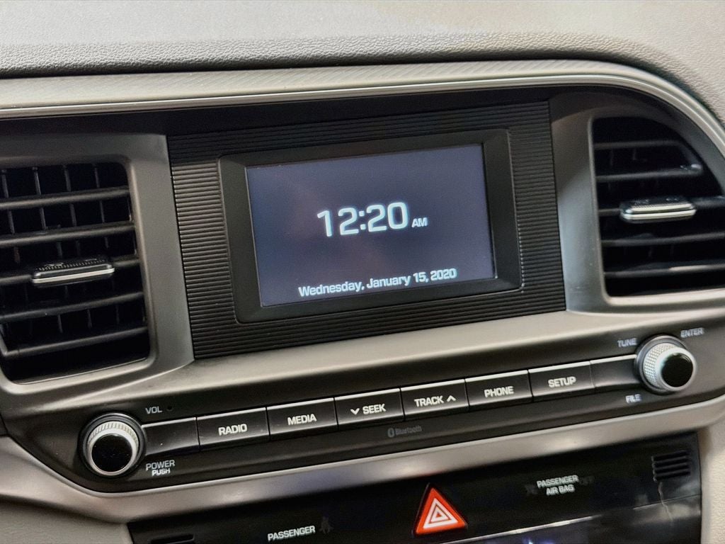 2020 Hyundai Elantra SE