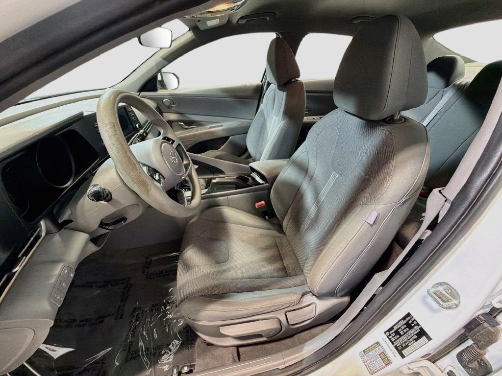 2021 Hyundai Elantra SE