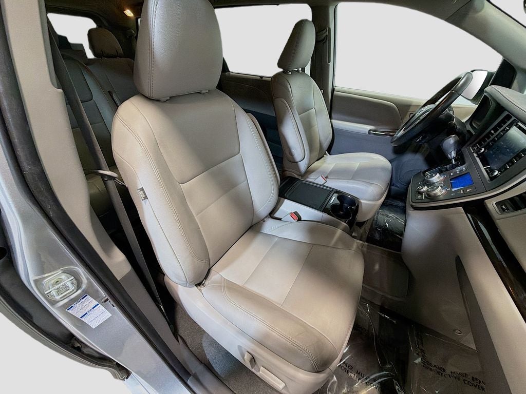2020 Toyota Sienna XLE 7 Passenger