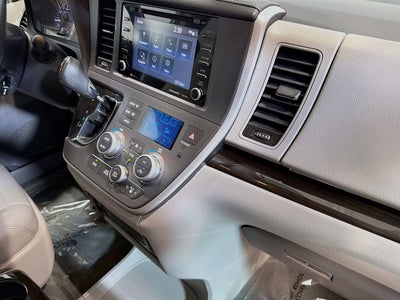 2020 Toyota Sienna XLE 7 Passenger