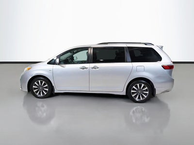 2020 Toyota Sienna XLE 7 Passenger