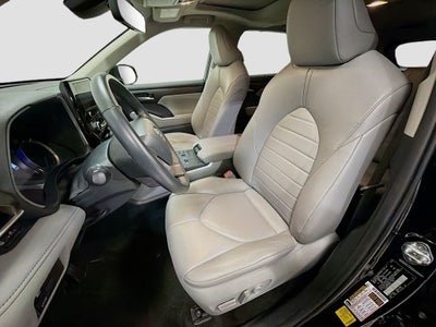 2023 Toyota Highlander Hybrid XLE