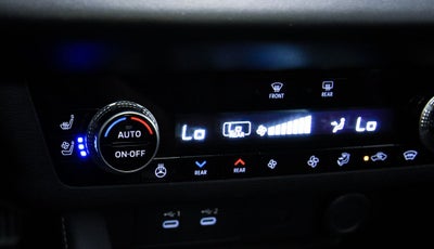 2025 Mitsubishi Outlander Base