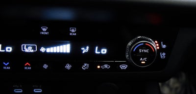 2025 Mitsubishi Outlander Base