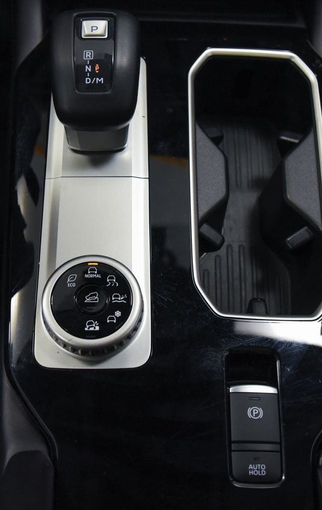 2025 Mitsubishi Outlander Base