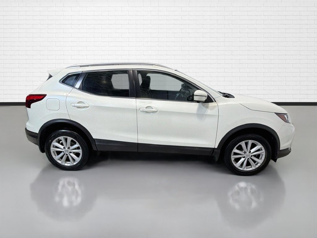 2017 Nissan Rogue Sport SV