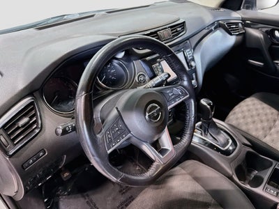 2017 Nissan Rogue Sport SV