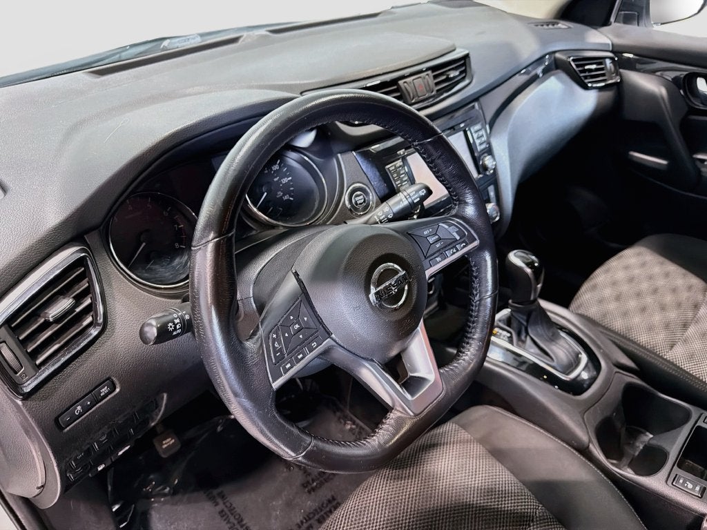 2017 Nissan Rogue Sport SV