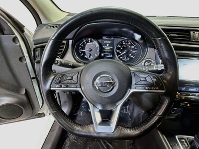 2017 Nissan Rogue Sport SV