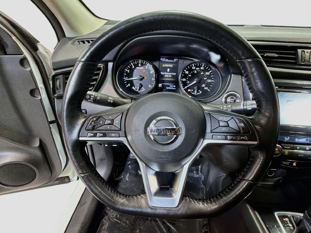 2017 Nissan Rogue Sport SV