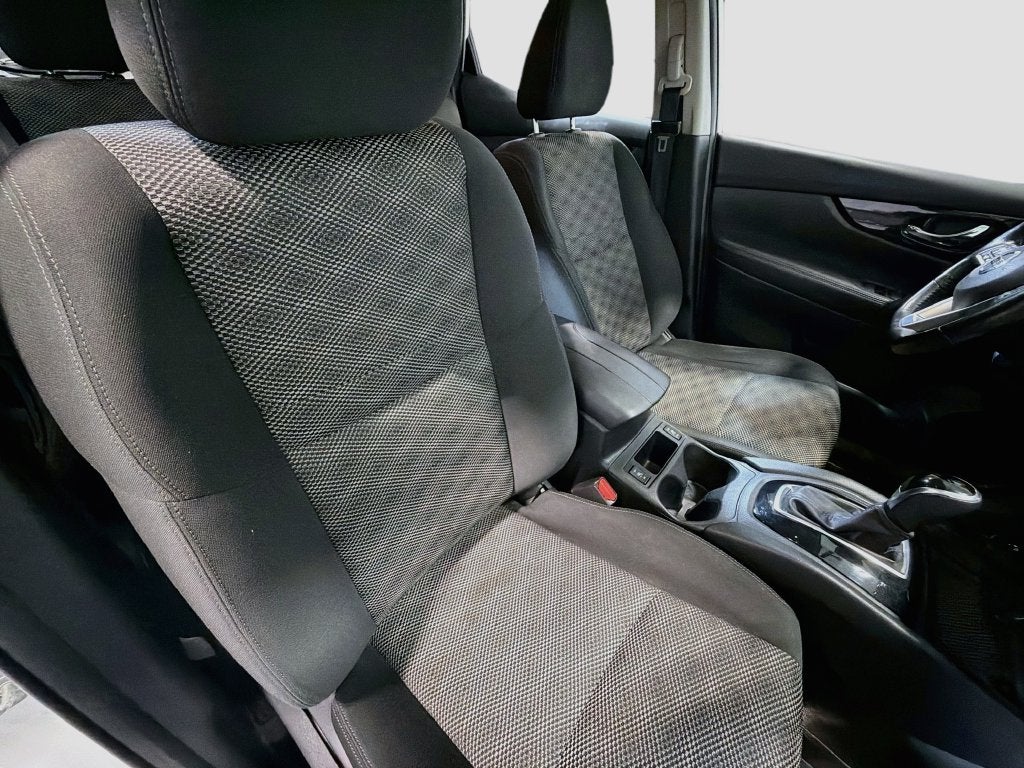 2017 Nissan Rogue Sport SV