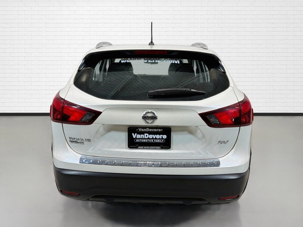 2017 Nissan Rogue Sport SV