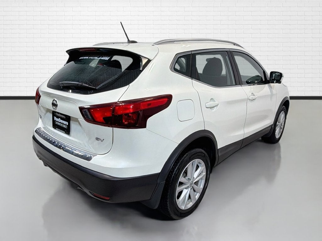 2017 Nissan Rogue Sport SV