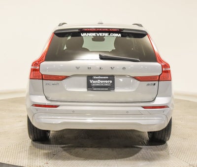 2022 Volvo XC60 B5 Momentum